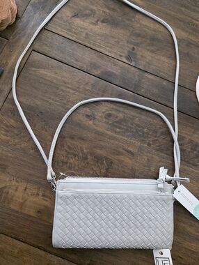 Urban Expressions Light Gray Woven Crossbody Bag